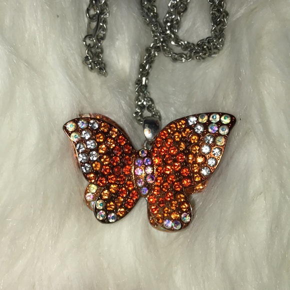 Butterfly Rhinestone Necklace - Picture 6 of 16